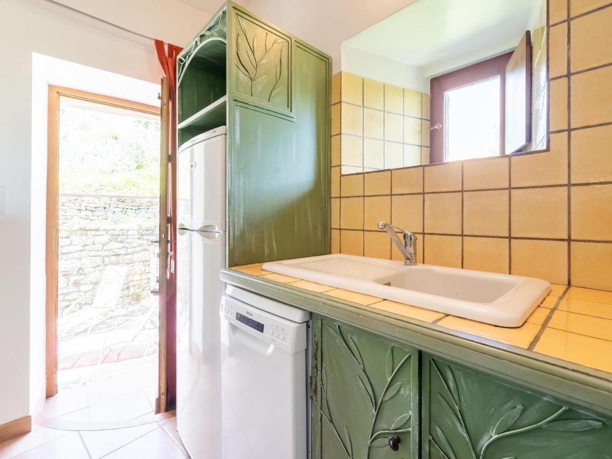 Classy Holiday Home In Les Vans With Pool Chambonas ภายนอก รูปภาพ